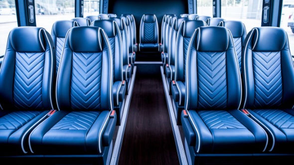 fort wayne 30 passenger minibus rental